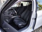 Peugeot 308 1.2 PureTech Allure EAT6 - 6