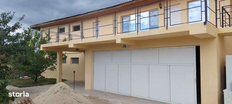 Casa 300mp + Teren 5000mp + anexe - Cojasca Dambovita - Imagine principală: 4/8