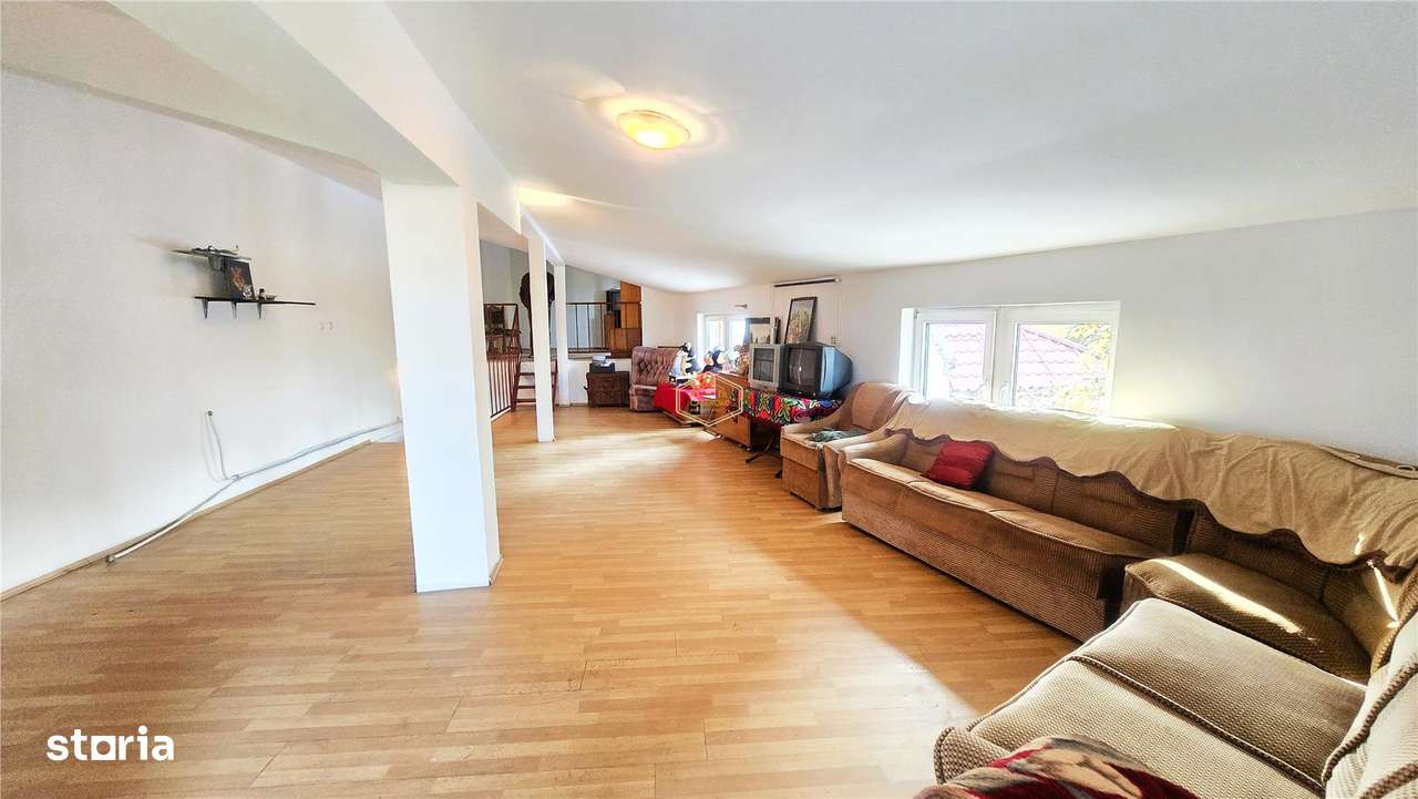 VIDEO | Casa spatioasa cu 8 camere, garaj si curte proprie | Baritiu-8