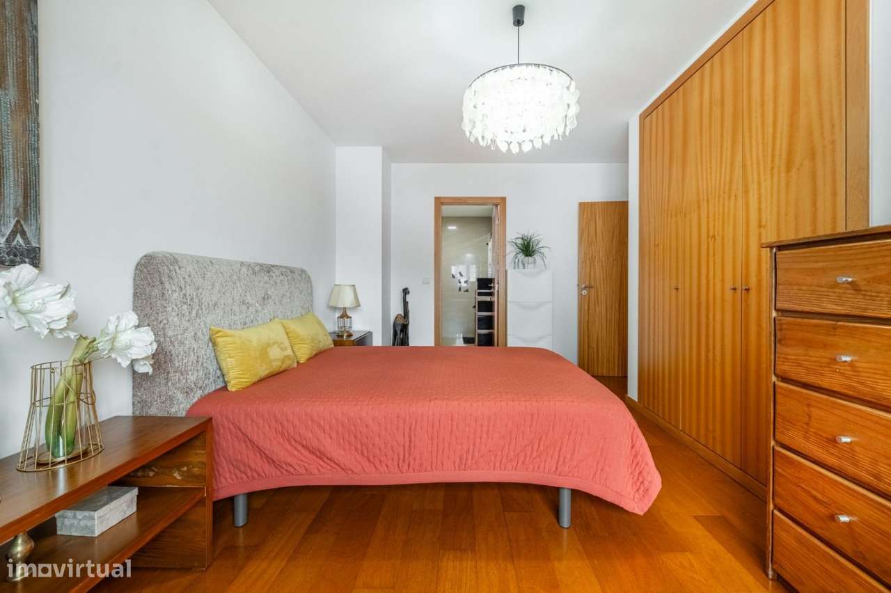 Apartamento T4 com 2 Suites a poucos minutos do Centro de Braga-11