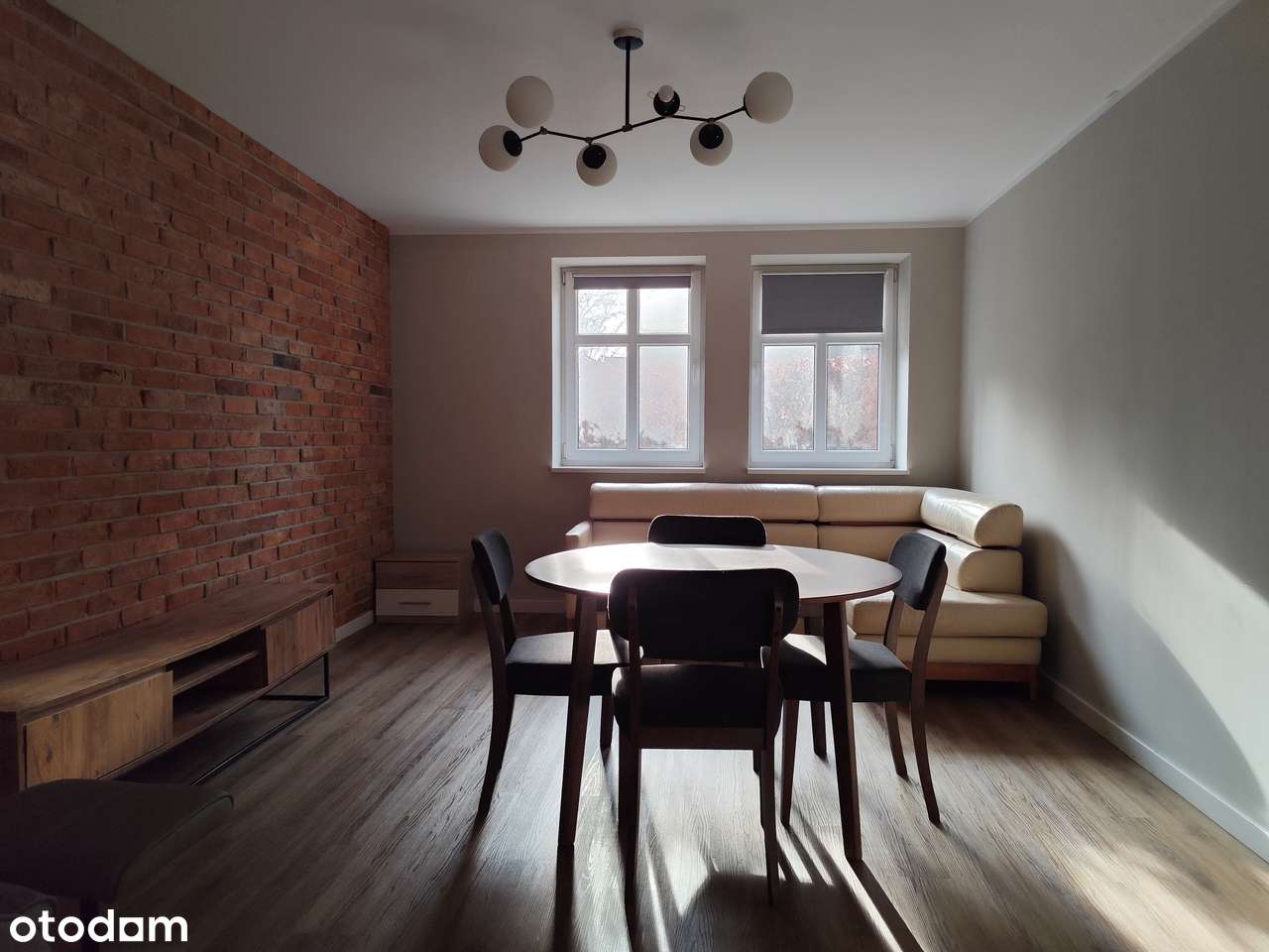 77 m2, 2 pokoje, ogrzewanie gazowe (podłogowe) - BYTOM Knajfeld-2