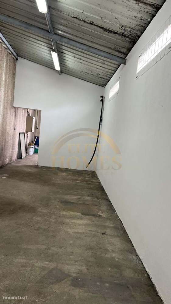 Armazém para venda na Quinta do Anjo. - Grande imagem: 5/10