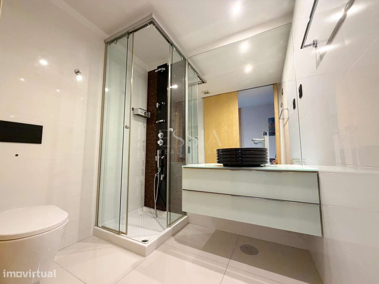 Apartamento T2 com Varanda nas Antas-10