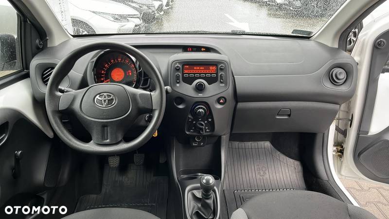 Toyota Aygo - 11