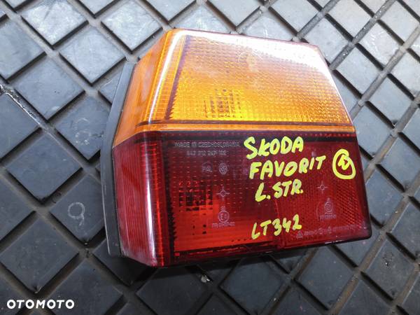 SKODA FAVORIT LAMPA TYLNA LEWA - 1