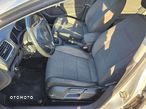 Volkswagen Golf VI 2.0 TDI Comfortline - 14