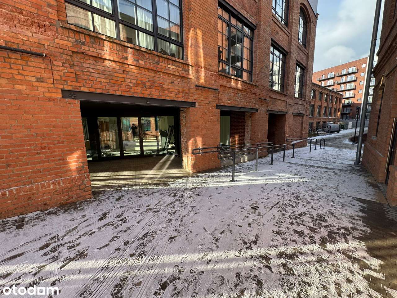 STABILNY NAJEMCA 5.500 ZŁ NETTO / PRZY METRO SZWEDZKA, LIDL, HEBE - Pełny obrazek: 4/9