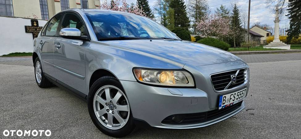 Volvo S40 1.8 - 12