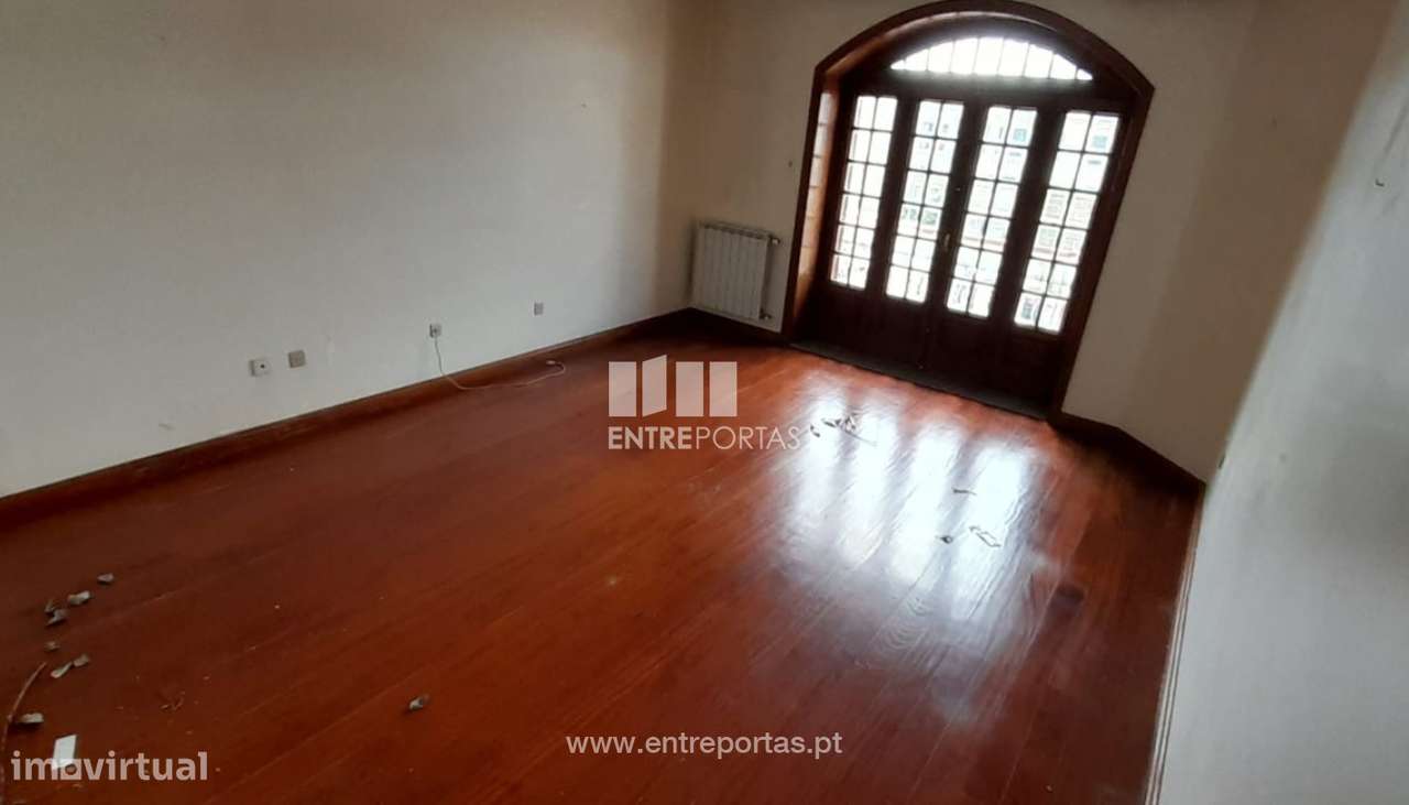 Venda de Moradia V4 no centro da cidade, Póvoa de Varzim - Grande imagem: 5/18