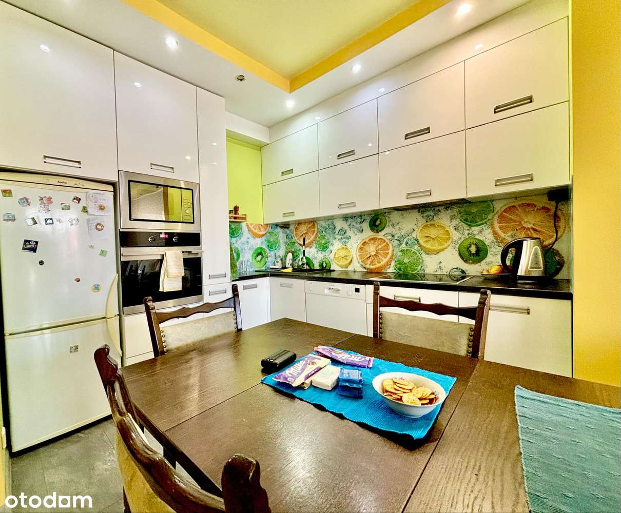 Przestronne mieszkanie + miejsce w hali garażowej-5