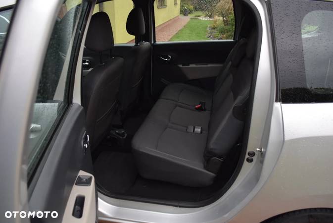 Dacia Lodgy 1.5 dCi Prestige - 16