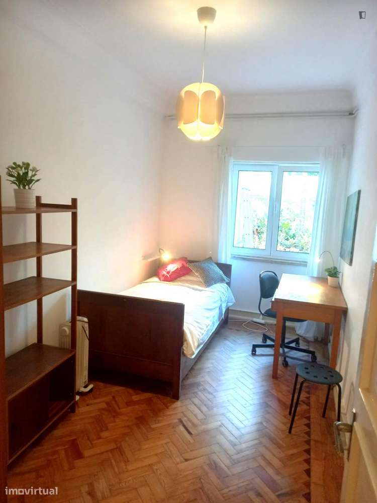 Quarto - localizado em Entrecampos Lisbon - Grande imagem: 4/6