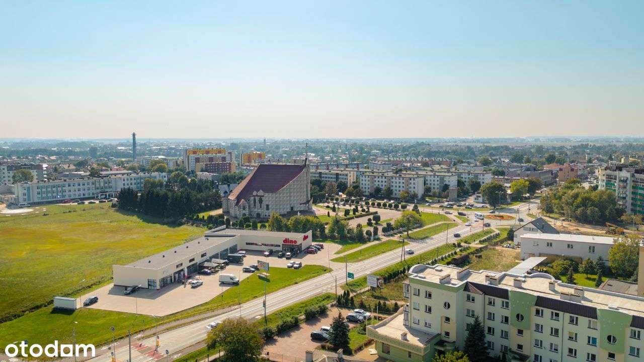 Lokal w parku handlowym obok marketu Dino - Pełny obrazek: 4/8