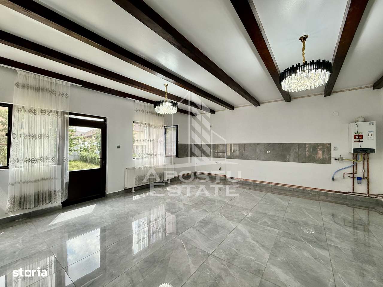 Casa individuala pe 2 fronturi stradale, renovata complet, zona Plopi - Imagine principală: 5/13