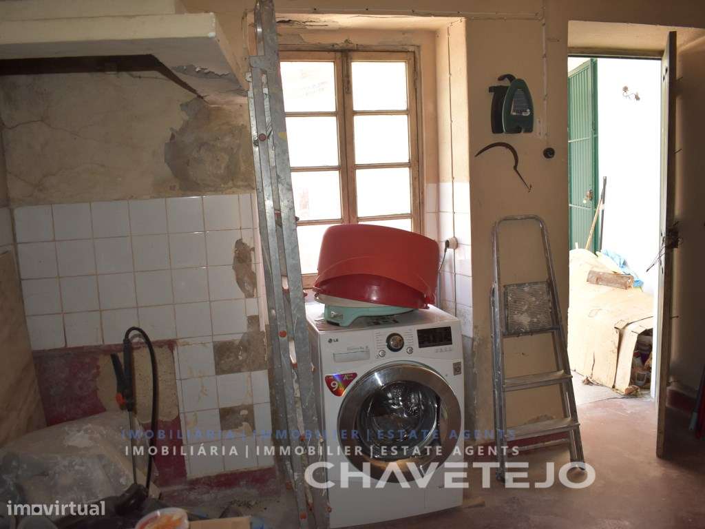 PROPRIEDADE ÚNICA DE 4 QUARTOS E 3 CASAS DE BANHO COM VISTAS DESLUM... - Grande imagem: 5/56