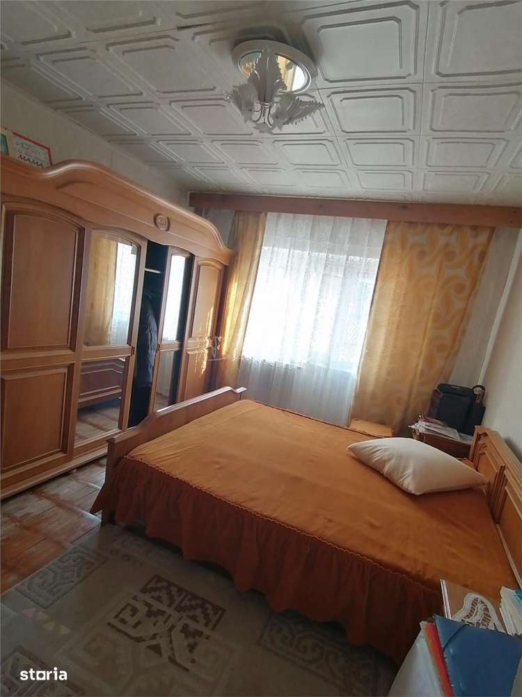 Resita, 3 Cam.cf1,Decom.Central - Imagine principală: 5/18