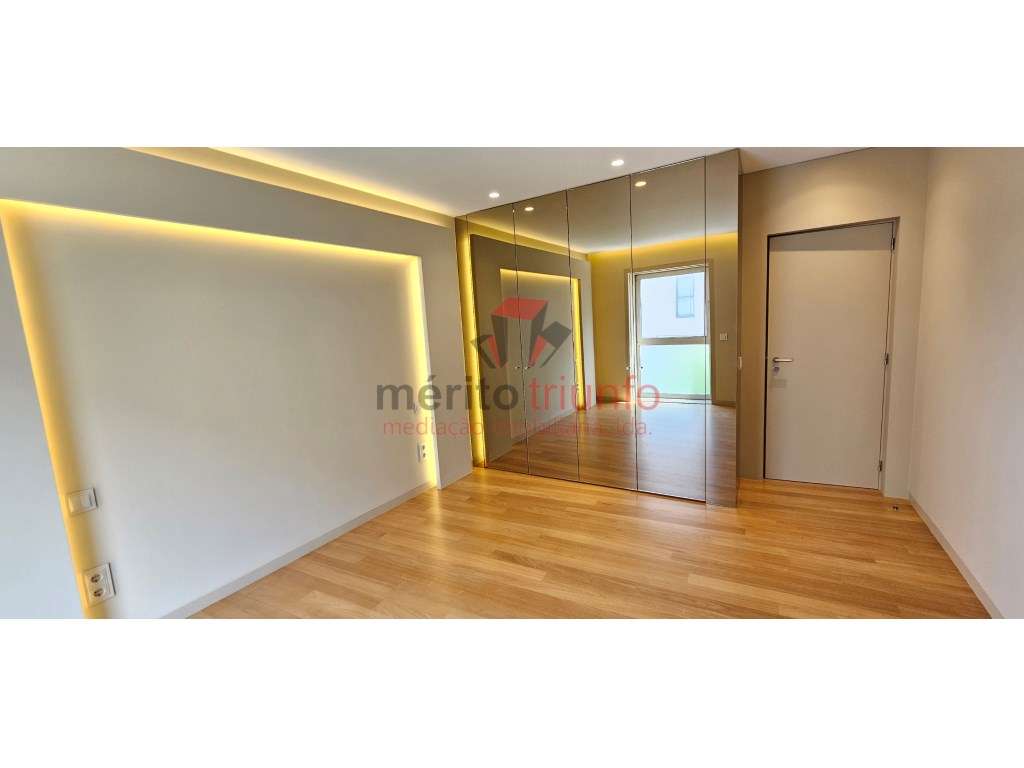 *Oferta de Escritura e Registo - Apartamento T4 de LUXO junto à Pra...-19