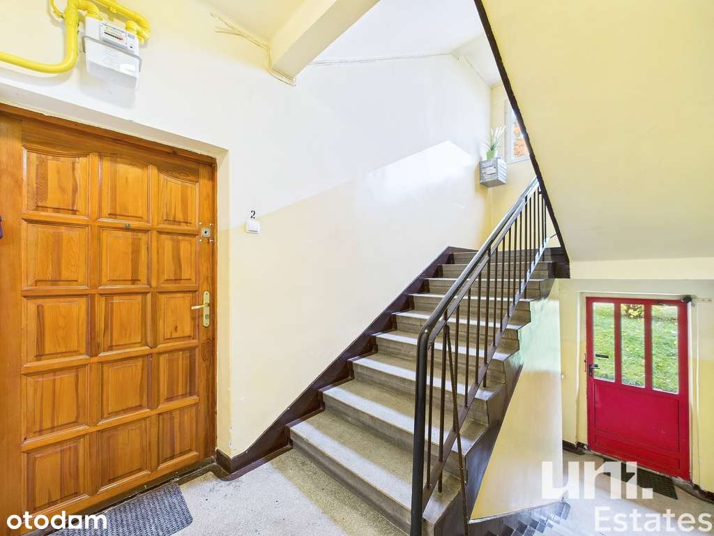 3- pokojowe mieszkanie na spokojnym osiedlu-13