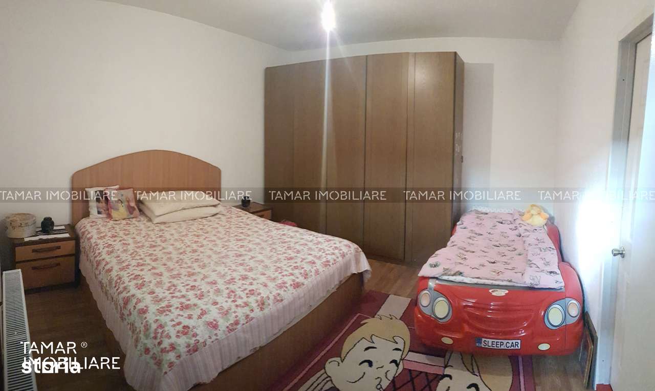 Vilă 6 camere, 250 mp, teren 580 mp, garaj + apartament 6 Vânători-4