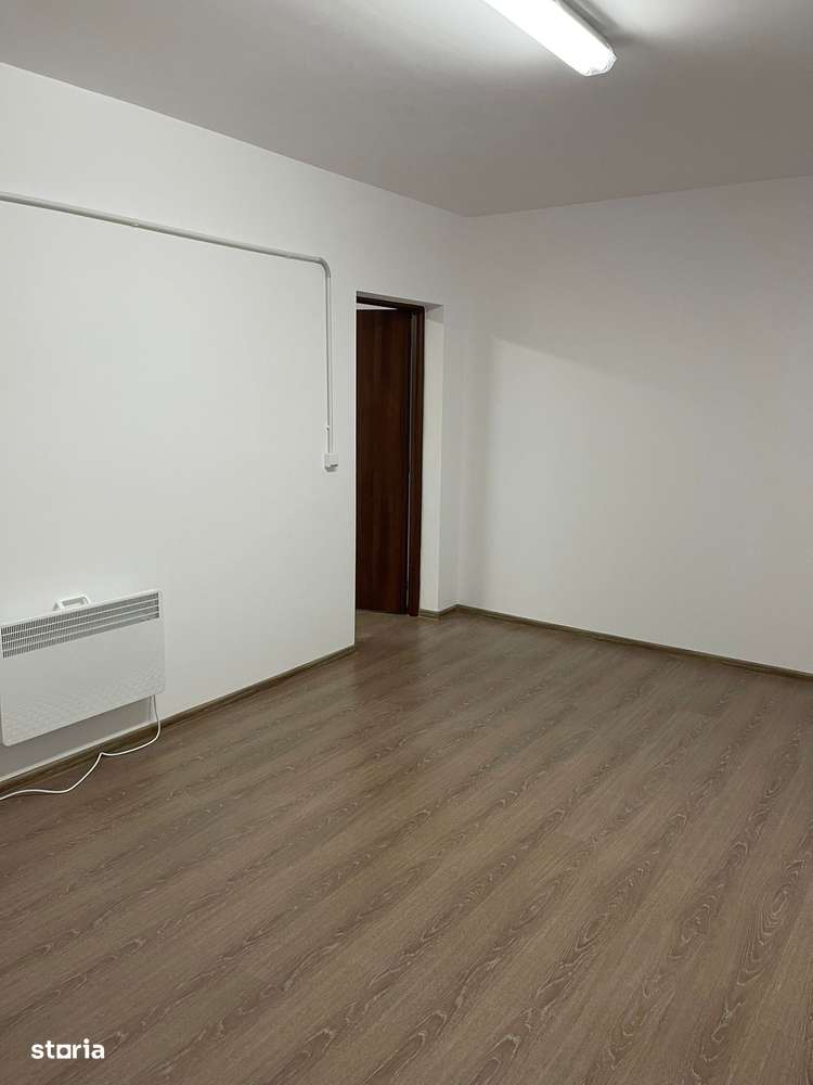 Spatiu industrial de inchiriat 1412 m2 - 3.5 Eur/m2 - Imagine principală: 5/6