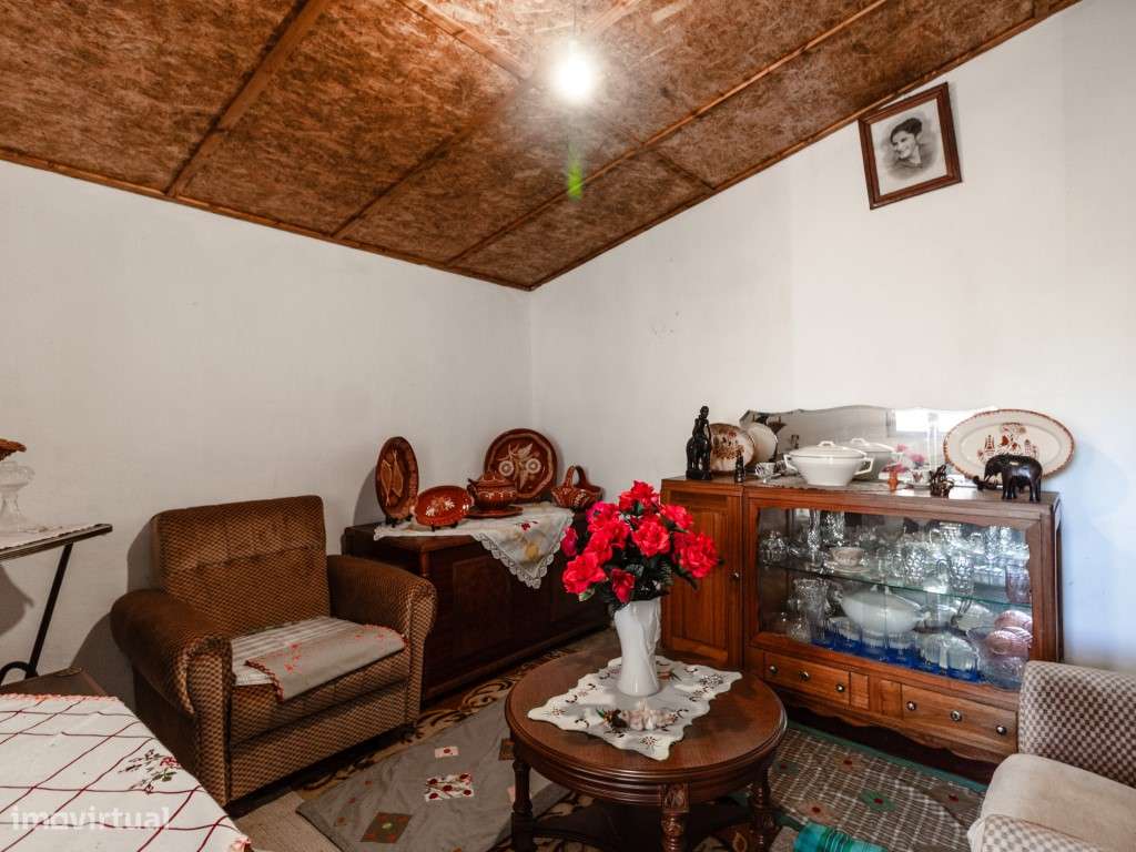 Moradia T3 com Terreno a 8 minutos de Coimbra - Grande imagem: 5/25