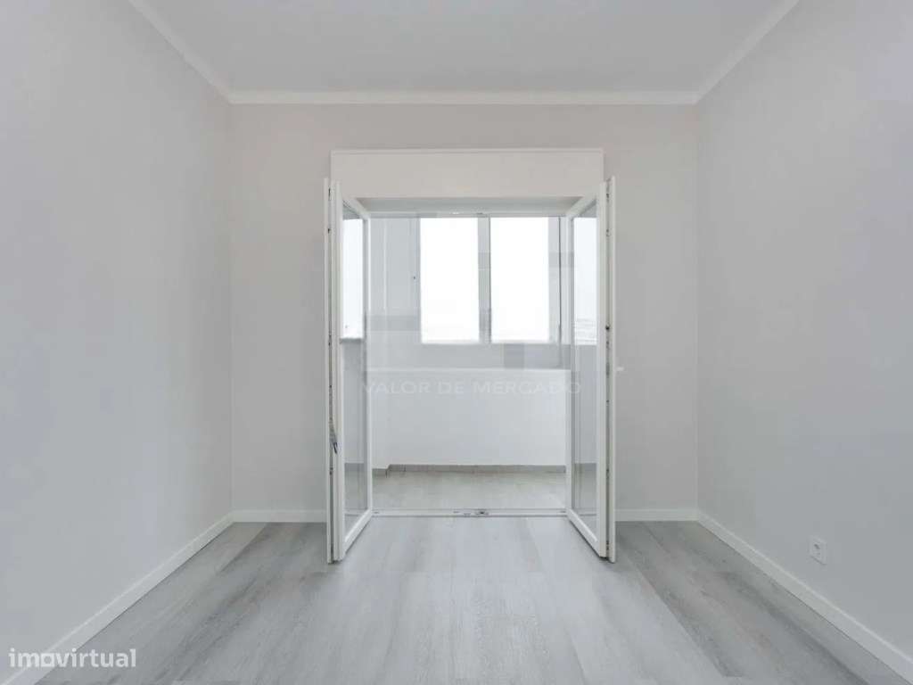 APARTAMENTO T2 - QUARTEIRA-9