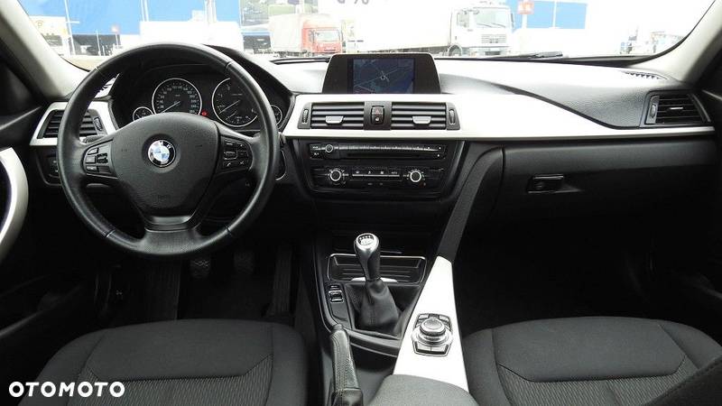 BMW Seria 3 - 11