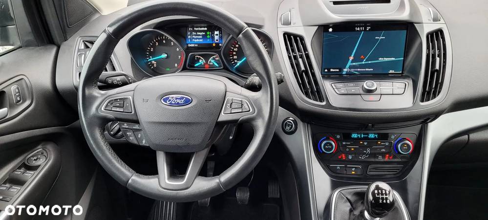 Ford Kuga 1.5 EcoBoost 2x4 Trend - 14
