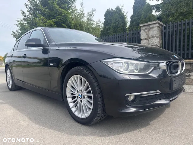 BMW Seria 3 318d Luxury Line - 2