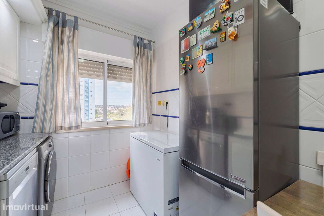 SANTA MARTA DO PINHAL - T2 com Garagem e Arrecadação!-12