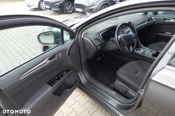 Ford Mondeo 2.0 EcoBlue Titanium - 12