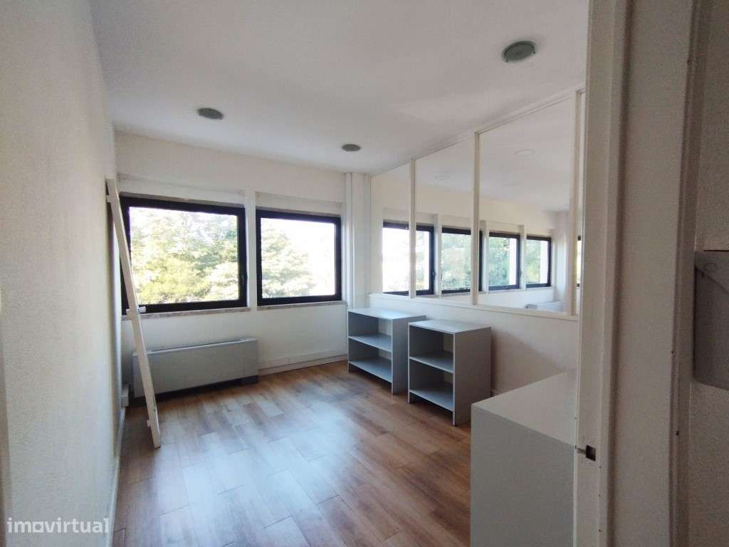 Escritório para arrendamento - Oeiras / Queluz de Baixo - 110 m² - Grande imagem: 5/10