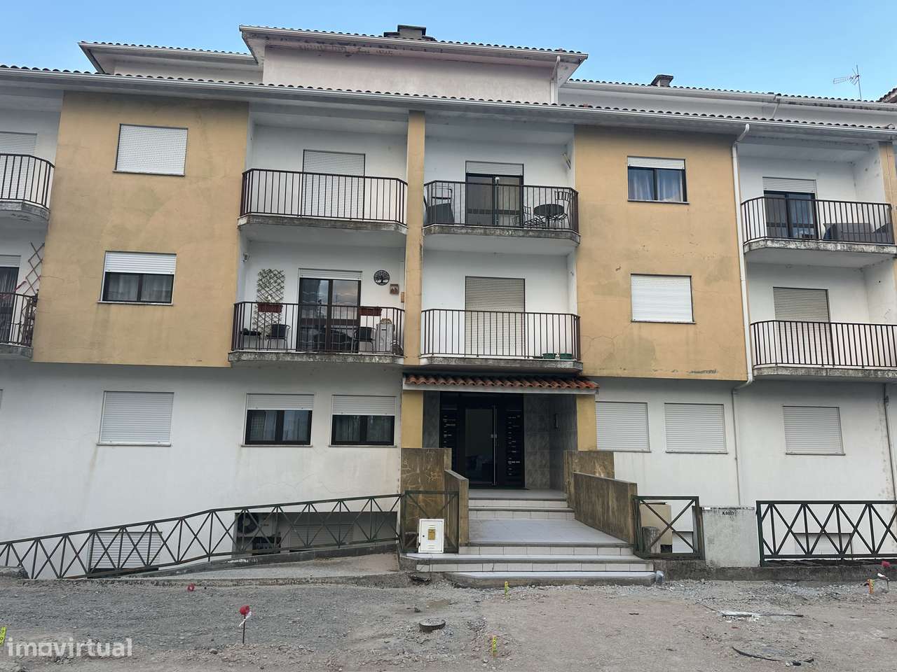 Excelente apartamento T2 ao nível do sótão-0