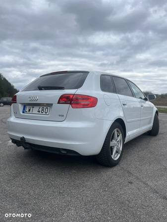 Audi A3 1.6 TDI Ambiente - 6