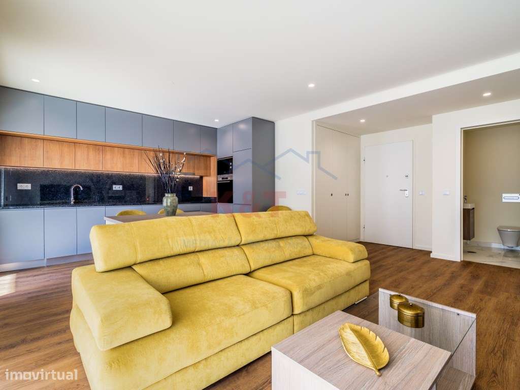 Apartamento T2 Mobilado a estrear com Piscina e Garagem - Grande imagem: 5/35