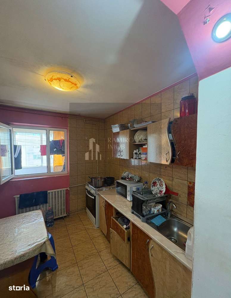 2 camere decomandat 3 minute METROU Aparatorii Patriei