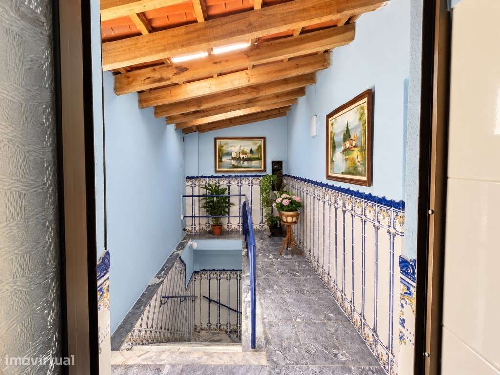 MORADIA 195 m² COM POTENCIAL PARA 2 HABITAÇÕES | PRÓXIMA DAS PRAIAS...-49