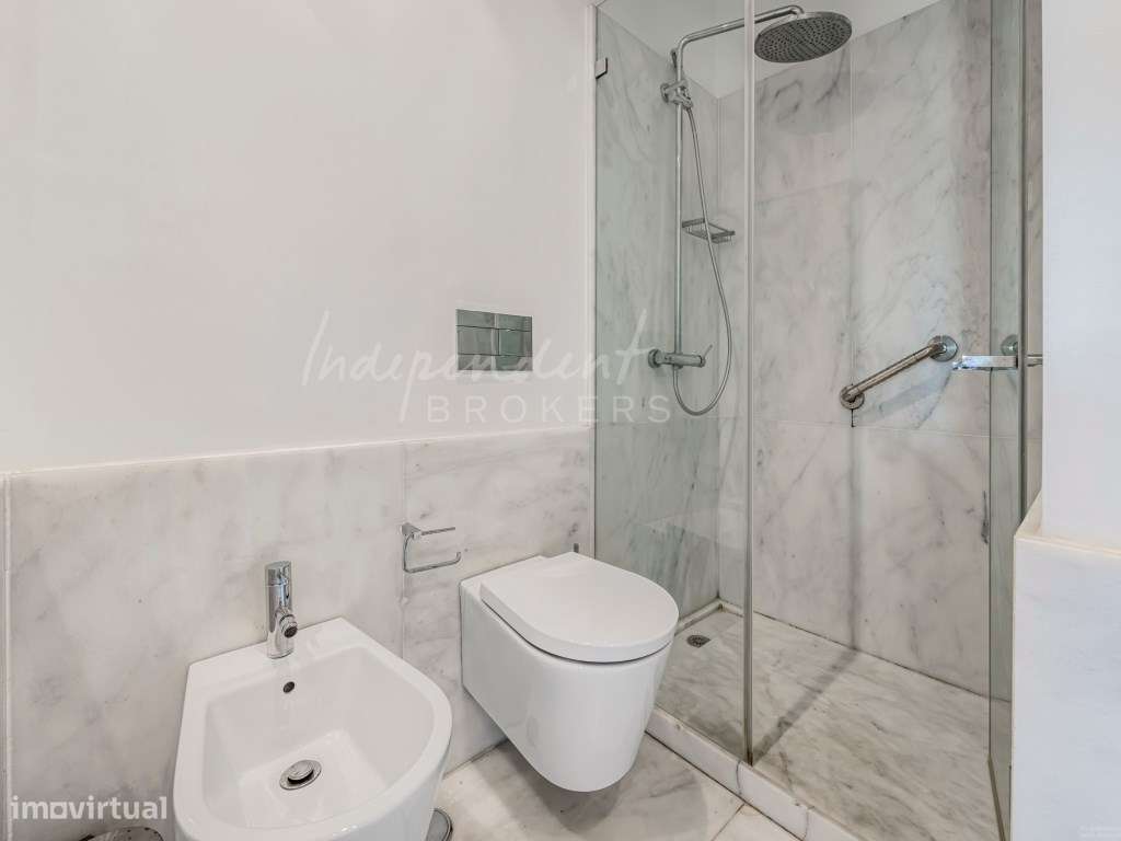 APARTAMENTO T3 TRANSFORMADO EM T2+1 NA AVENIDA CONSELHEIRO FERNANDO...-14
