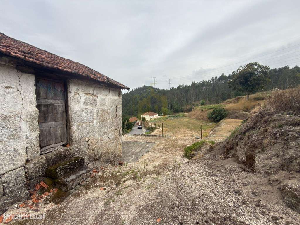 Moradia com Terreno para Restauro | 10 Hectares | Fafe-11