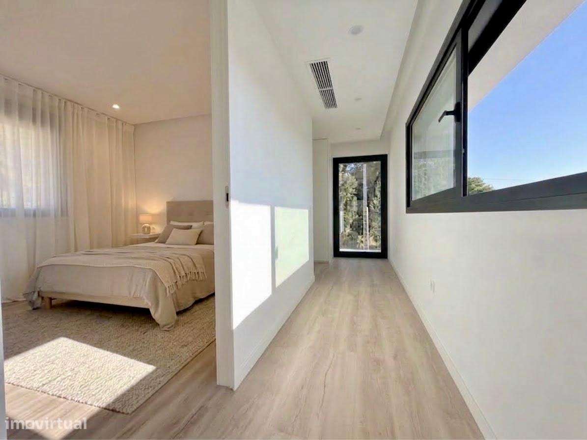 Moradia nova T4+1 em Gualtar-38