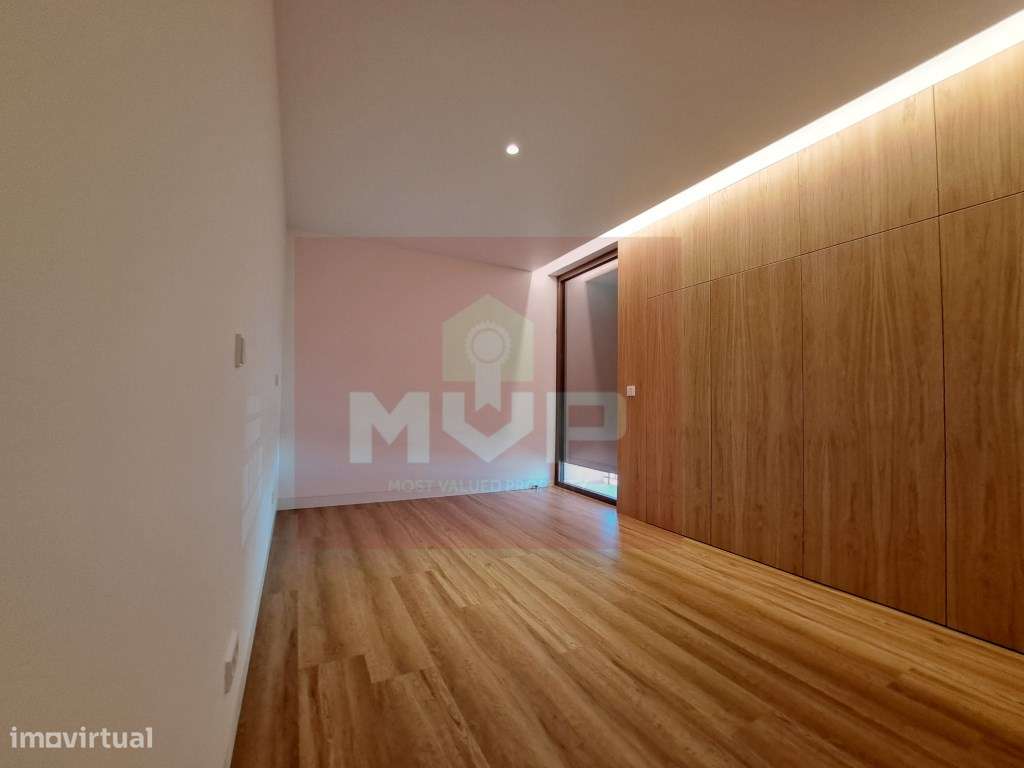 Moradia V3 com piscina e garagem em Vilamoura-13