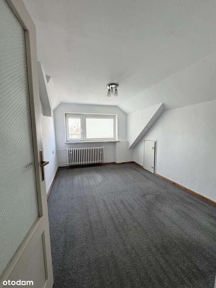 Wolnostojący, przedwojenny dom położony na Mokotowie(Wyględów)-12