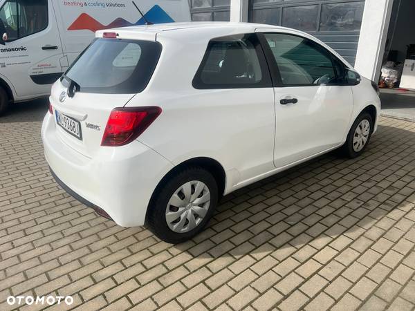 Toyota Yaris - 4