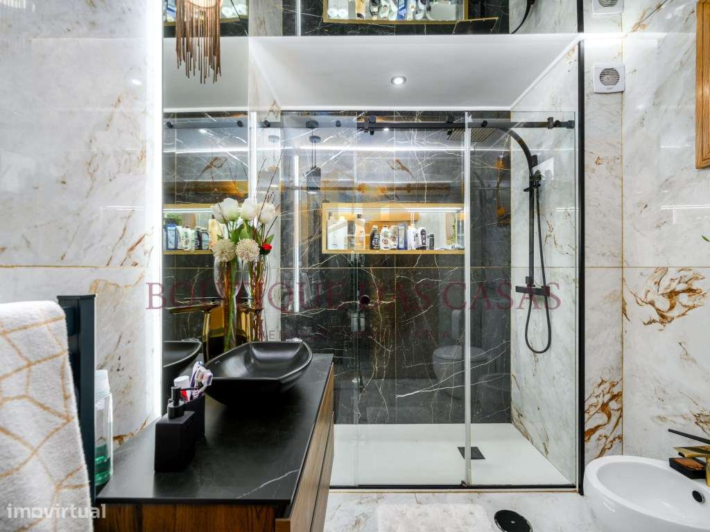 Moradia T5 em Perosinho-22