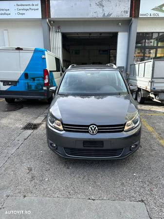 Volkswagen Touran - 2