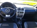 Dacia Sandero 1.6 16V Hi-Flex - 23