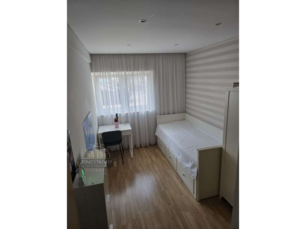 Apartamento T2 em Cascais
* Zona Fontainhas-8
