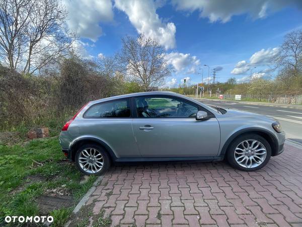 Volvo C30 2.0D Momentum - 14