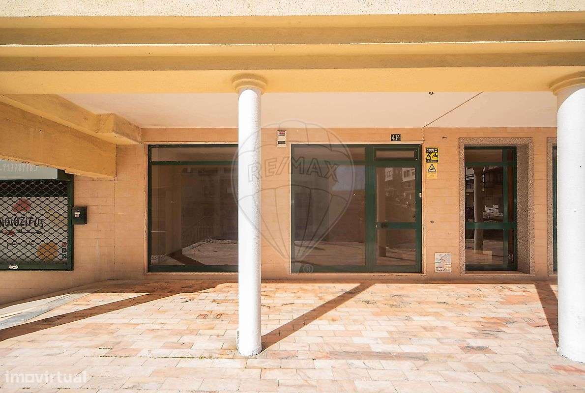 Loja  para arrendamento - Grande imagem: 2/25
