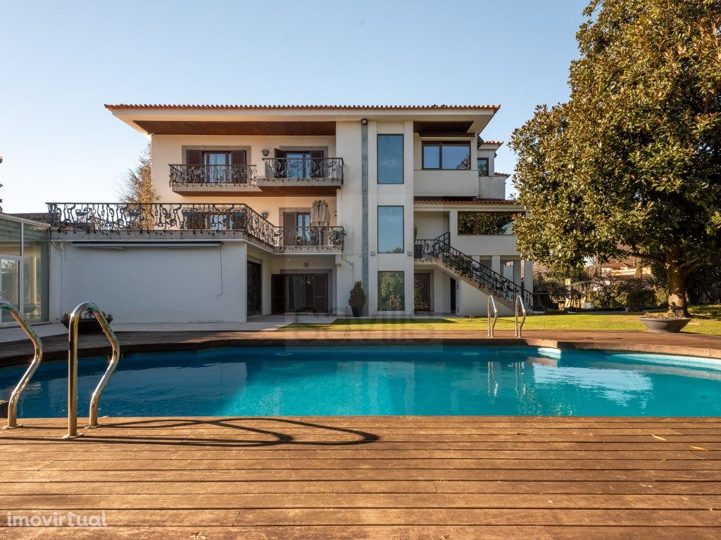 Casa de Taíde com piscina em Póvoa de Lanhoso